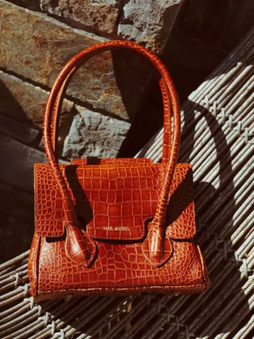 Colette S Alligator Cocktail - Ambre