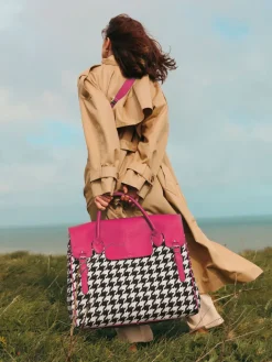Rouen-Delhi Allure - Fuchsia
